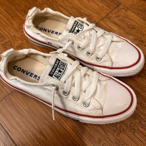 Converse sneakers size 7- Great Condition! - Picture 3 of 3